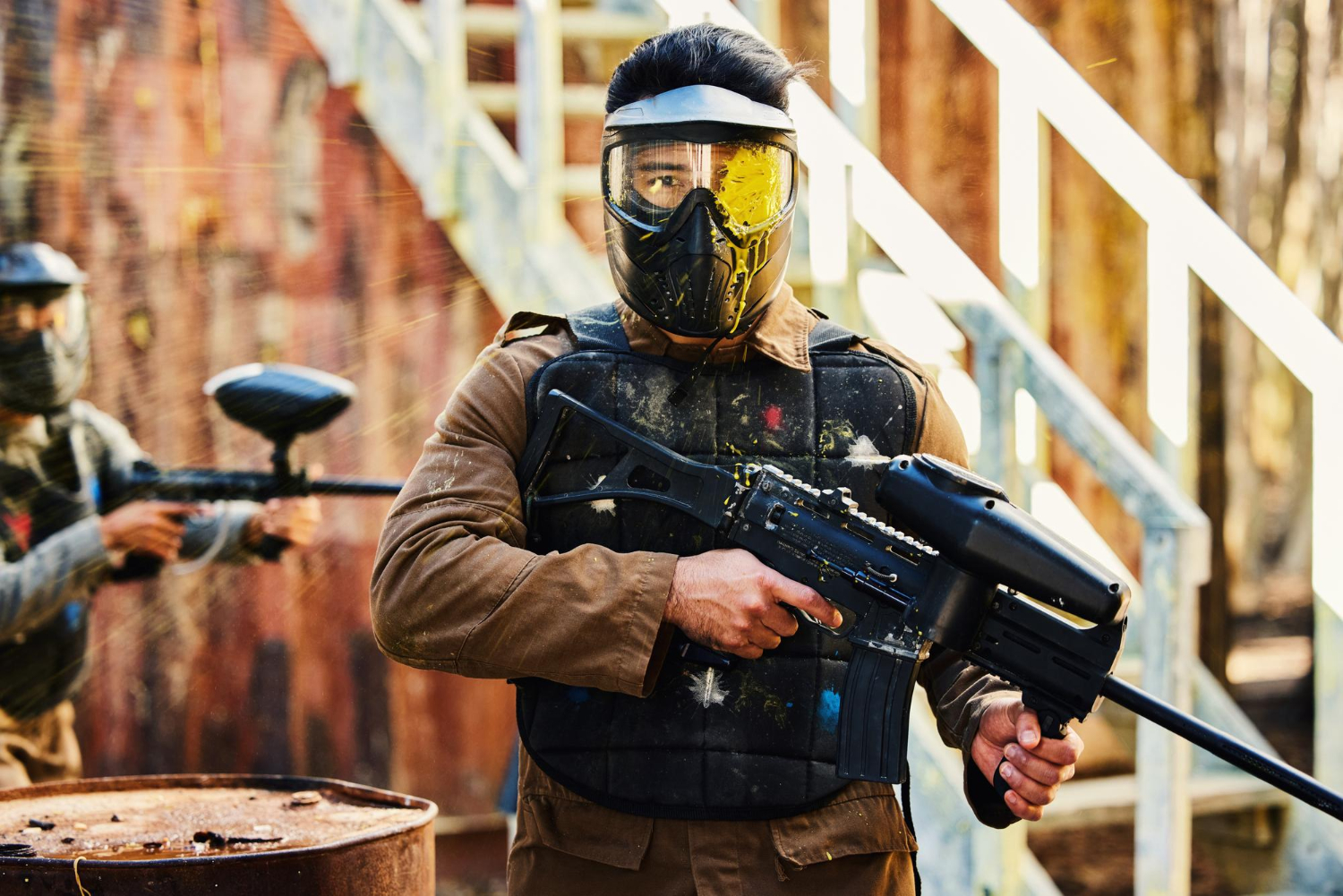 You are currently viewing Le paradoxe airsoft: s’amuser avec des armes, en sécurité
